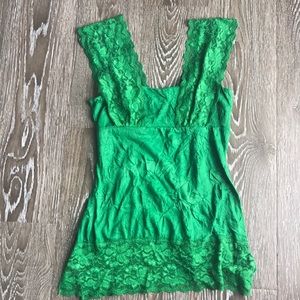 XS kelly green Arden B top